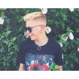 Meet your Posher, Andrianna